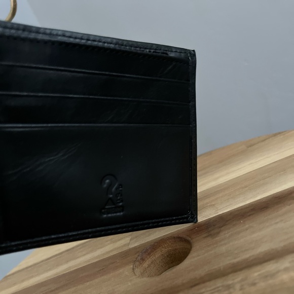 Guess Black Leather Wallet - Picture 4 of 6